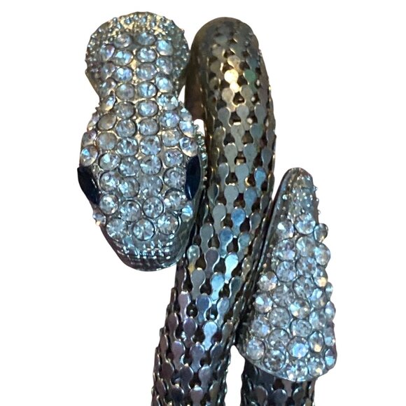 Set Of 4 Metal & Crystal Fashion Bracelets With Pearl Detailing & Snake Design - Picture 2 of 13